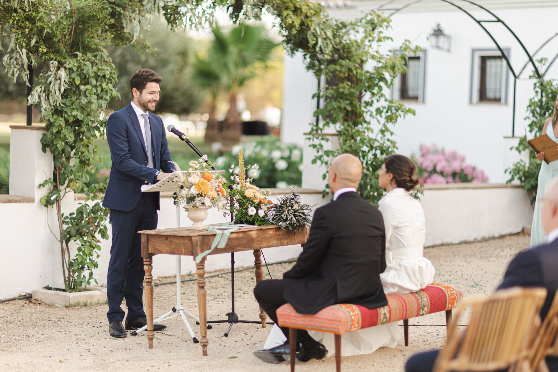 Momentazo de la boda civil en Cortijo Curiel